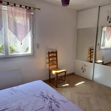 100m2 Йер